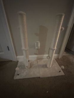 Like new cat scratching posts ❤️