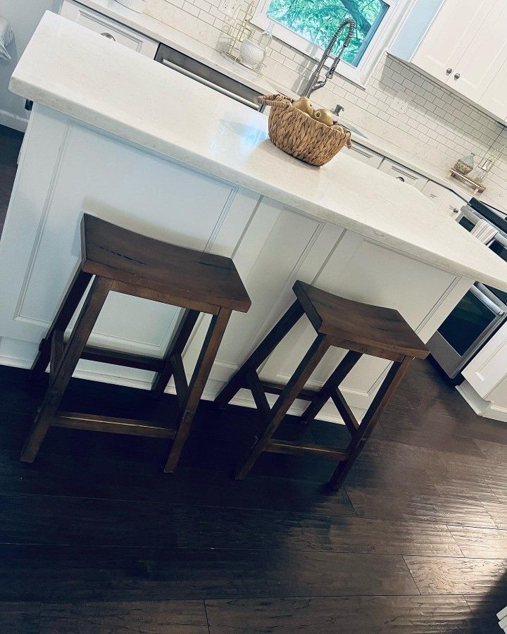 29" Bar Stools (2 Included) - $20 Discount if purchased by 11.20.25