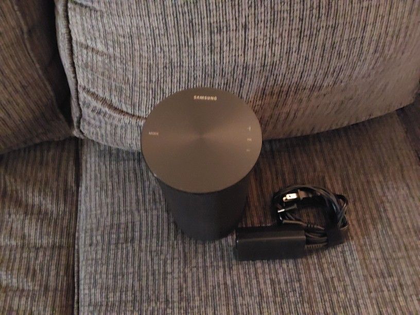 Samsung Radiant Bluetooth Speaker/ With Charger