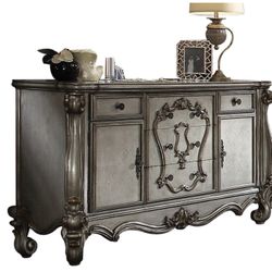 Dresser / Antique Platinum