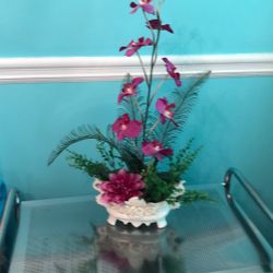 Floral Arrangement 16”Wx22”H 