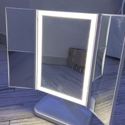 Small vanity mirror 