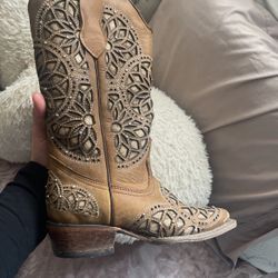 Brand new Boots