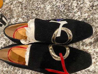 Men’s dress shoes