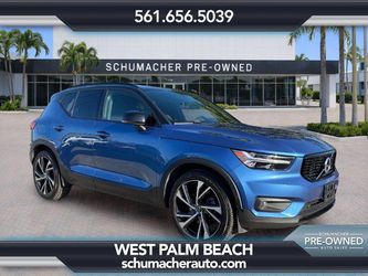 2020 Volvo XC40
