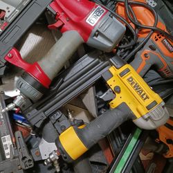 Finish Nails 🔫  Tools.