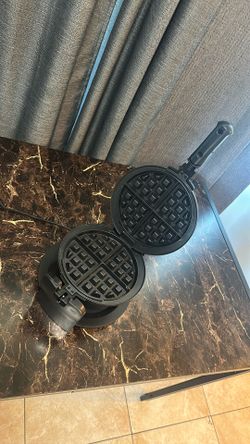 Bella Waffle Maker