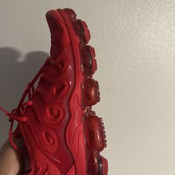 Red Nike Vapor Max 