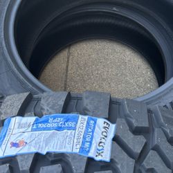 4 Tires 35x12,50-20 $760 