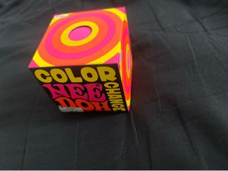 NEEDOH Color Change (Pink)