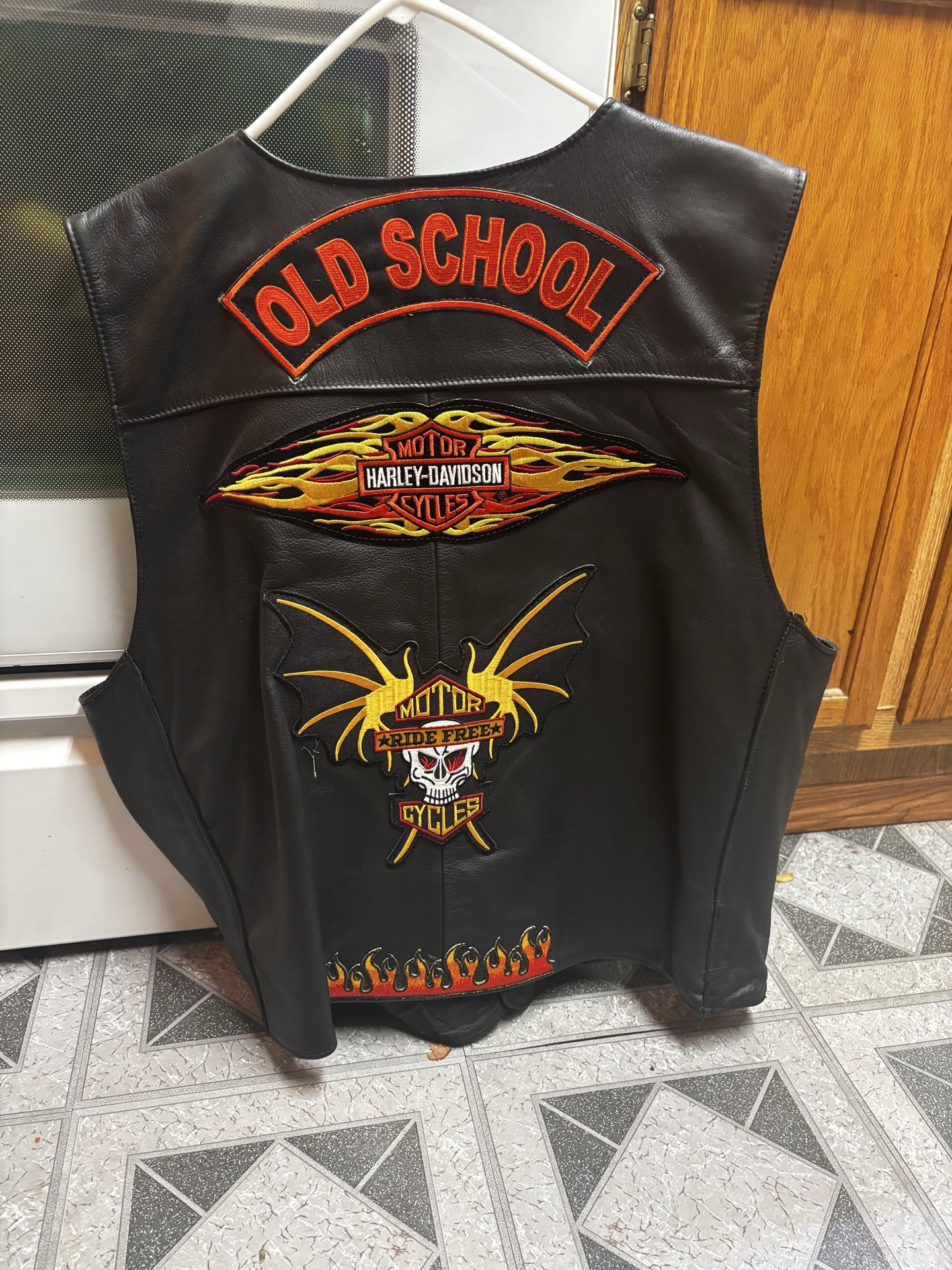 Xxl leather Harley Davidson vest