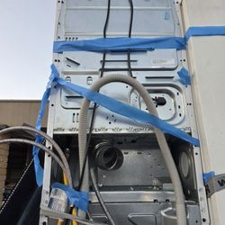 GE Washer/Dryer Combo Stackable