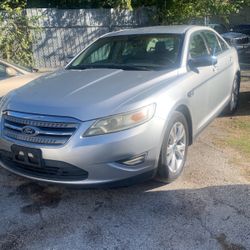 2011 Ford Taurus