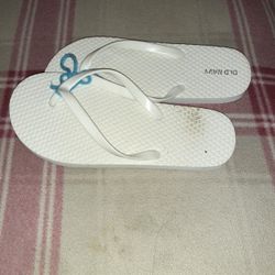 Sandles
