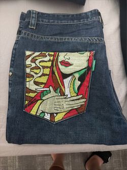 Men’s pants and sweater