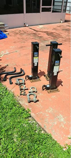 Trailer jacks