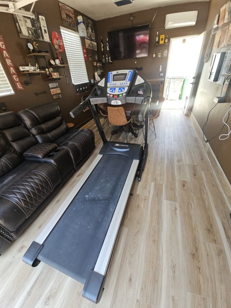 treadmill xterra tr 6.6