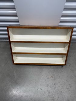 Wall hung Knick Knack shelf