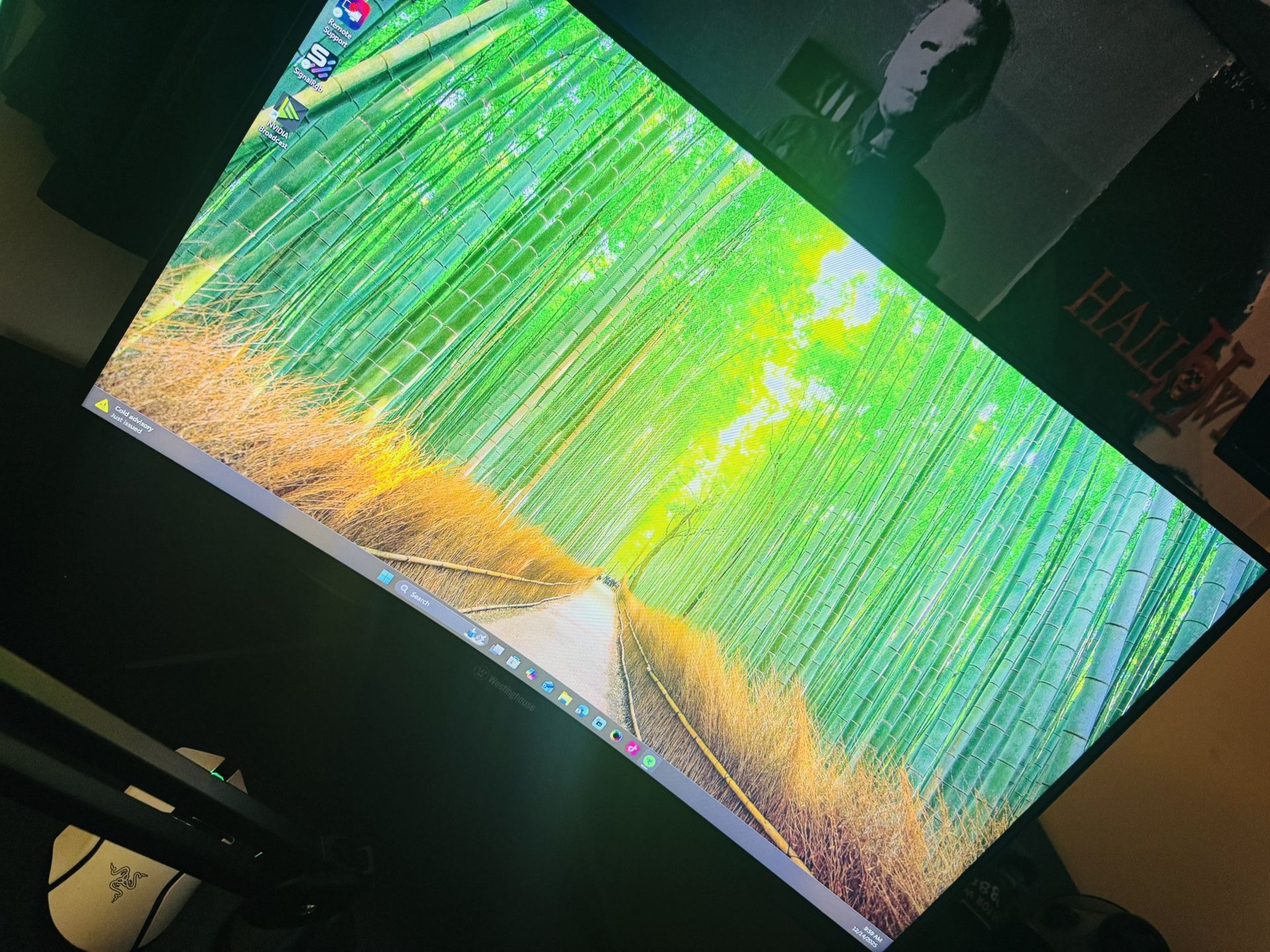 West house 27 Inch Curved Monitor”200Hz”