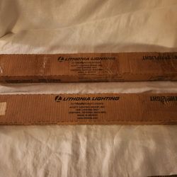 Strip Lights (2) With Ballasts P001299B NEW OLD STOCK