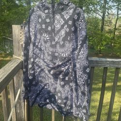 Akademiks Black & White Bandana-Print Long Sleeve Swim Cover-Up