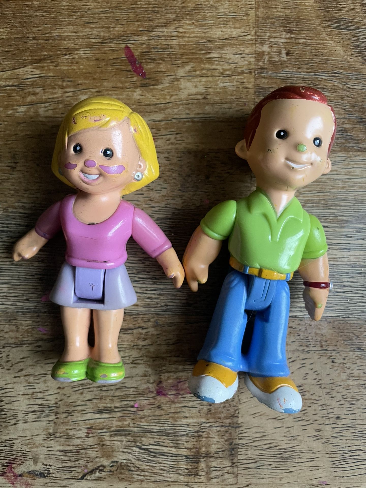 Fisher Price My First Dollhouse Mom & Dad