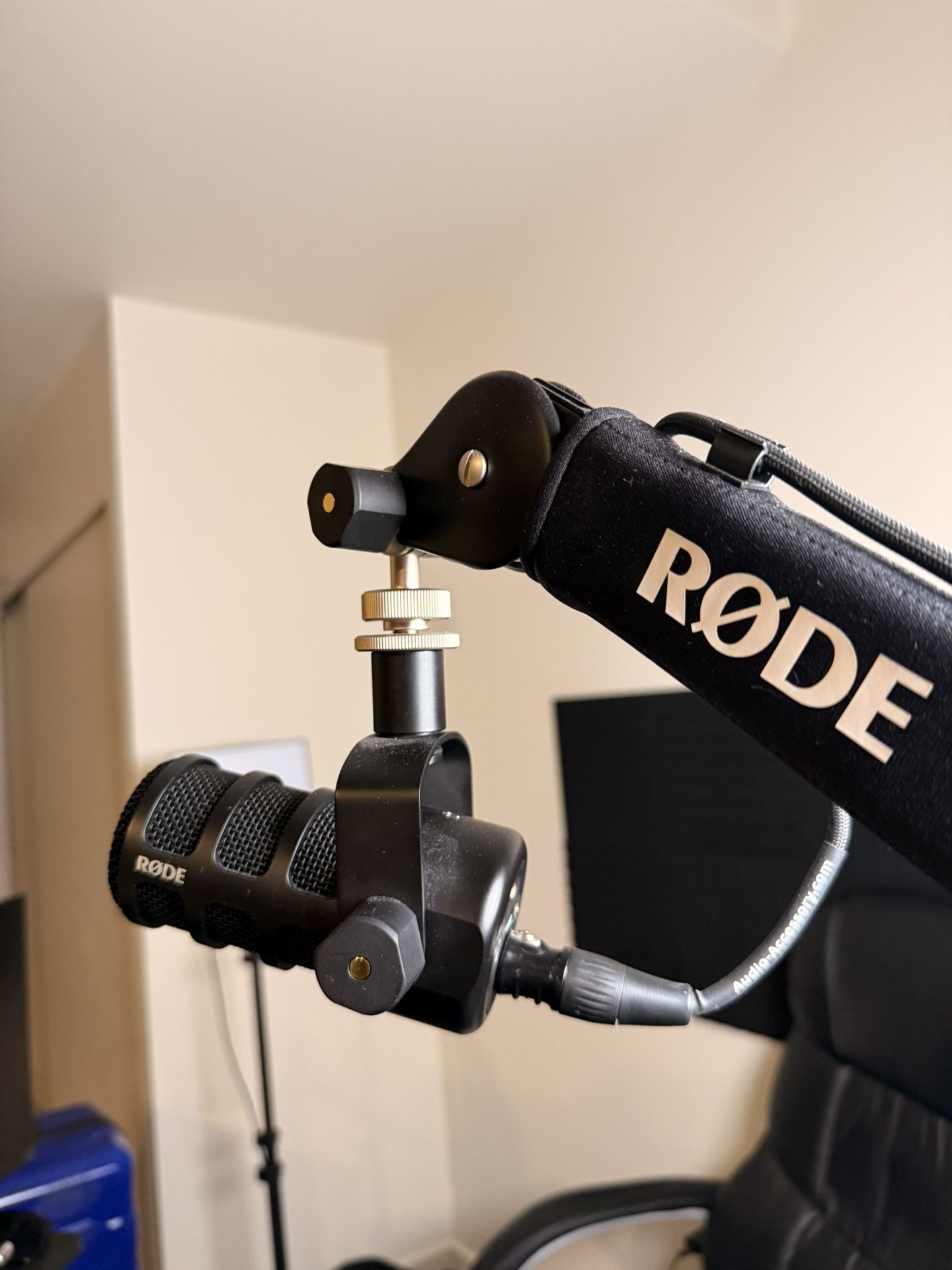 Rode PodeMic + Arm PSA