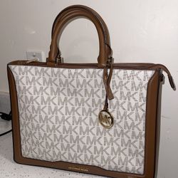 Authentic MK Purse 