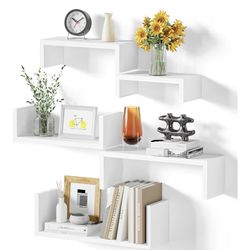 Floating shelves 