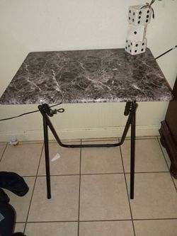 lil fold up table