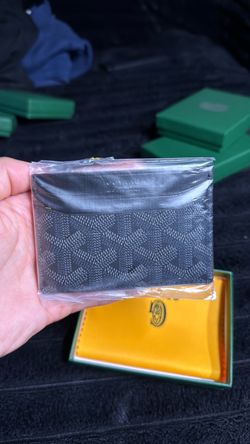 Black cardholder
