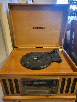 Detrola KM837 Record Player