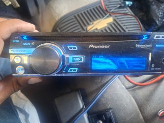 STEREO PIONEER GRÁFICO GRAFIC CD AUX USB BLUETOOTH CAMBIA DE DIFERENTES COLORES GOOD CONDICIÓN ABLO ESPAÑOL