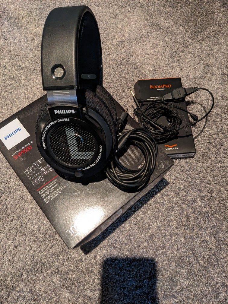 Philips SHP9500 + Vmoda BoomPro Microphone 