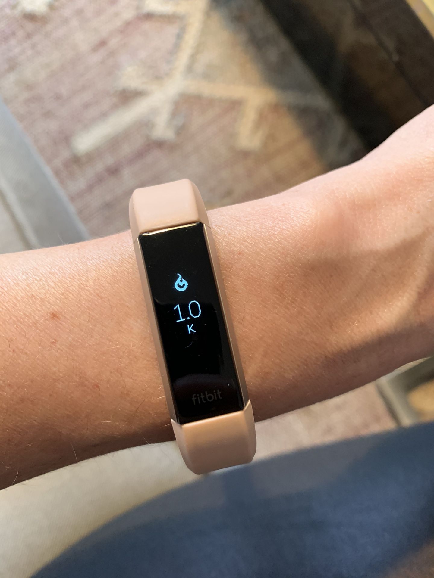 Fitbit Alta HR like new + 3 bands!