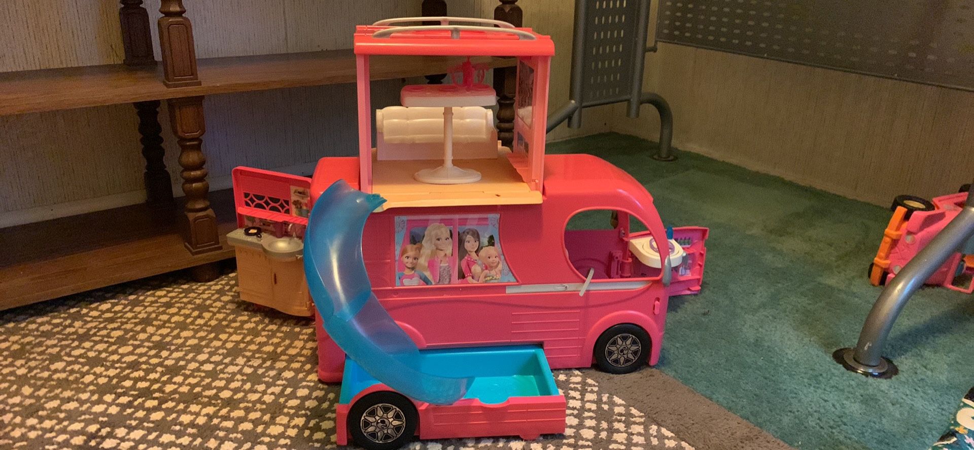 Barbie Doll Van/Pool