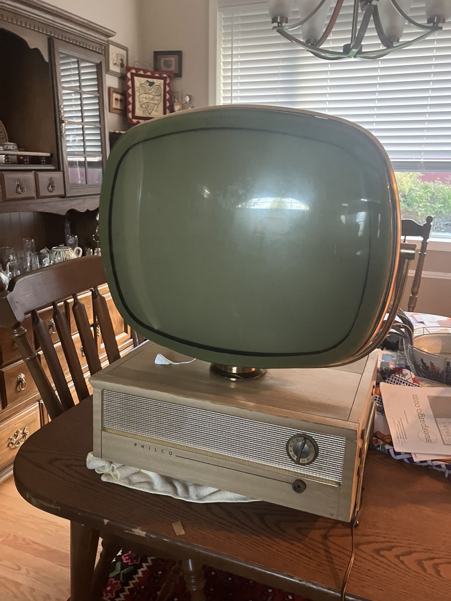 Tv Vintage Philco Predicta And Tv Box