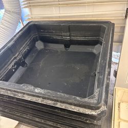 Black Planter Bins