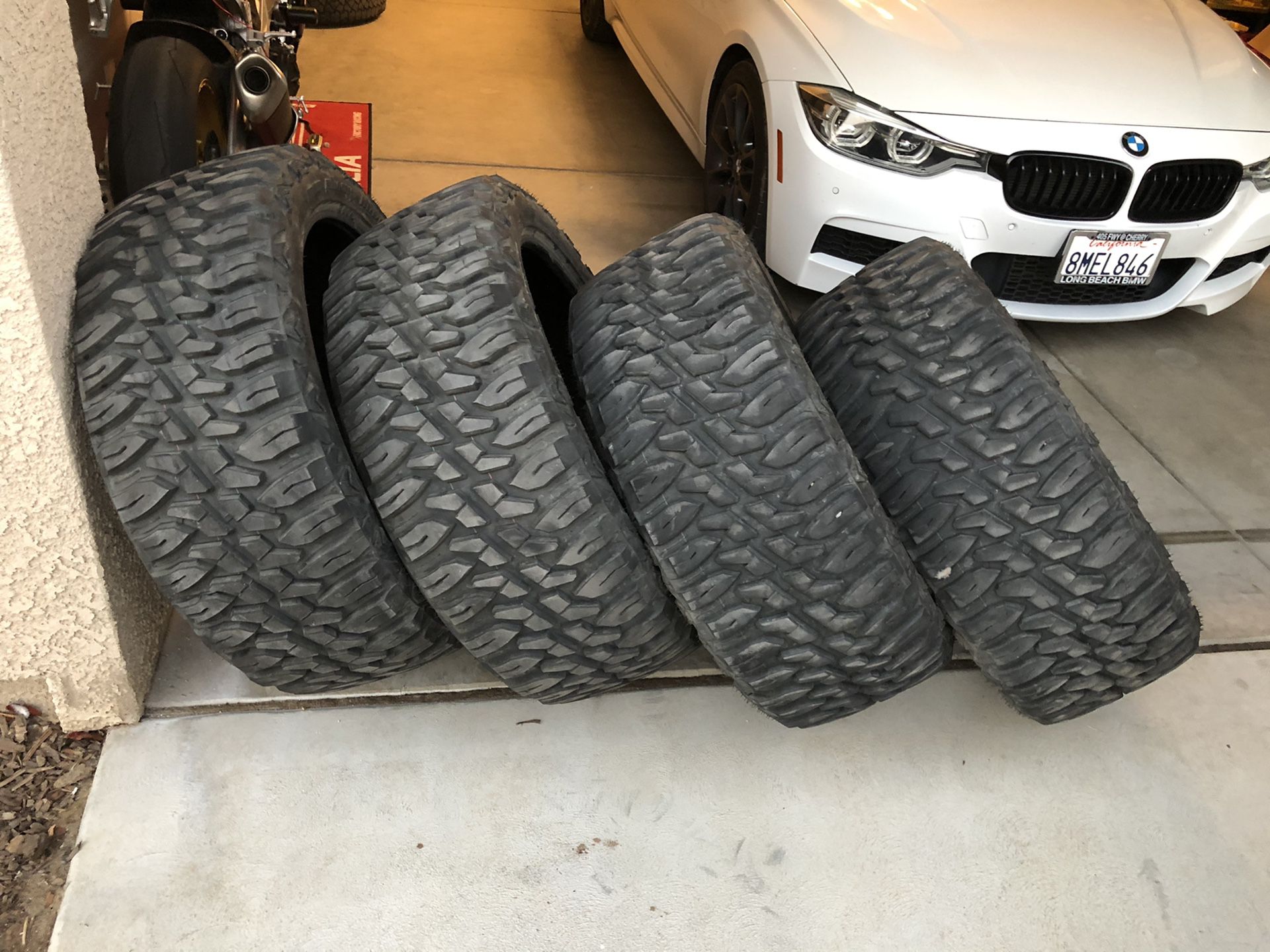 35” mud tires R24