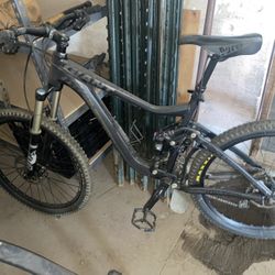 Giant Trance Mountain Bike