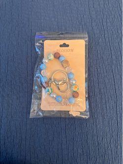 (BRAND NEW😱!) Beaded Keychain Bracelet