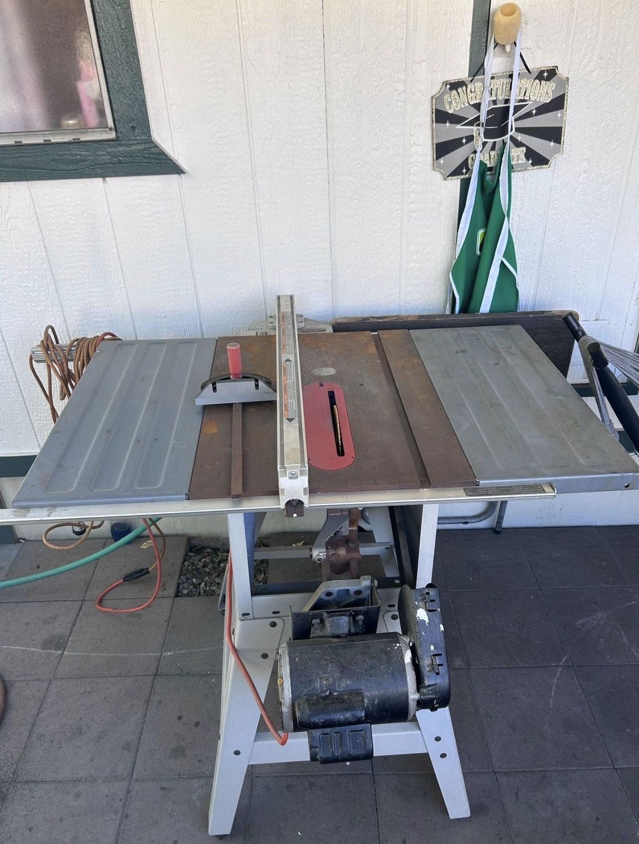 RIDGID Table Saw