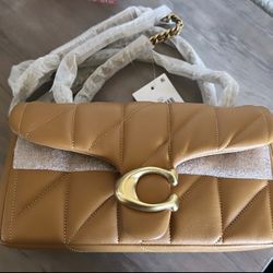 Women’s Coach  Quilted Leather Tabby 20 Honey/Brown