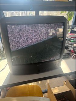 RCA ColorTrak XS Stereo Vintage CRT TV F20640BC Model F20640BC