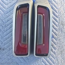 Harley Davidson Street Glide And Road Glide 23.5 And Up Housing And Lights 