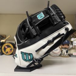 Wilson A2000 H12 12” Fastpitch Model