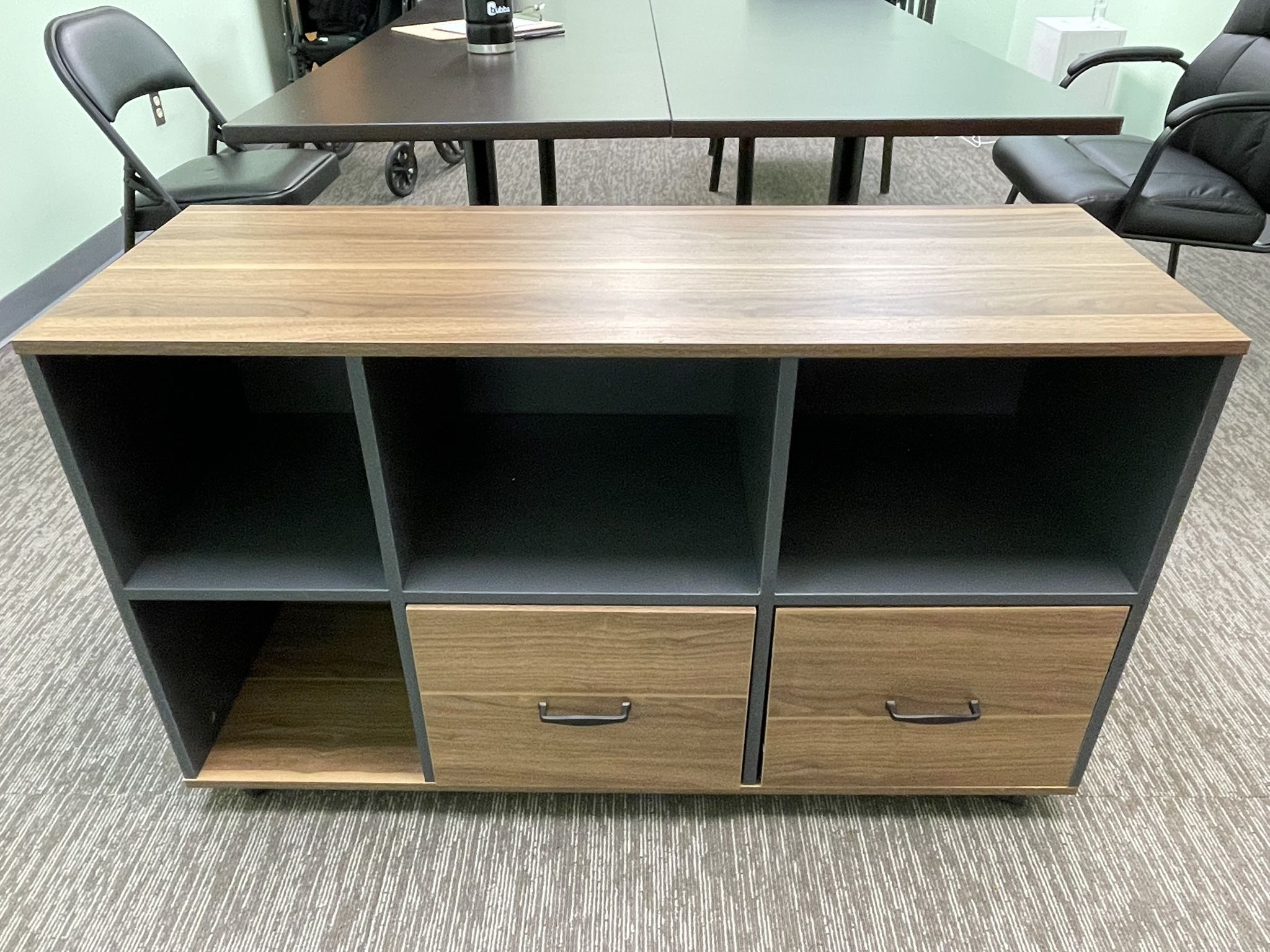 Gently used Office Furniture-Southfield Michigan