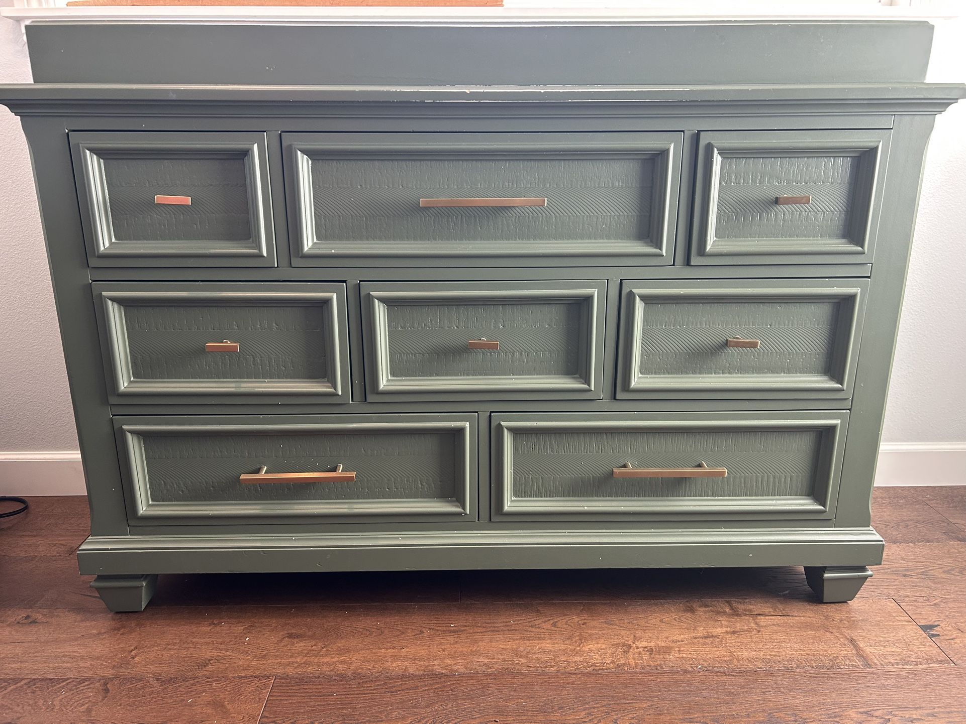 Dresser With Baby Changing Topper