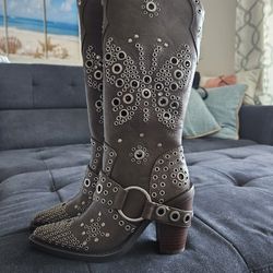 Cowboy Boots (Brown) (BRAND NEW-Gorgeous)