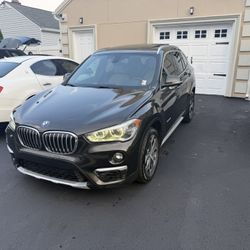 2017 BMW X1 X Drive 